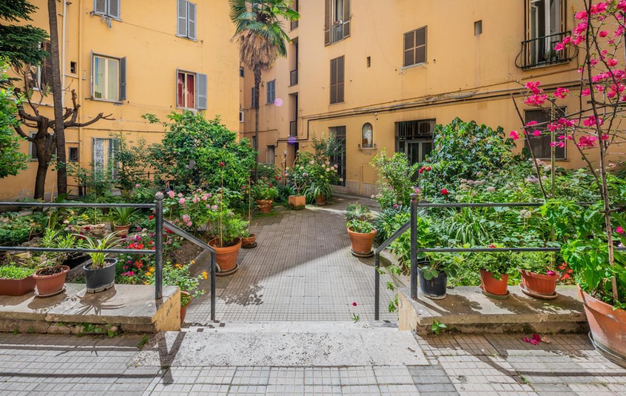 Lele Rooms San Lorenzo Рим Экстерьер фото